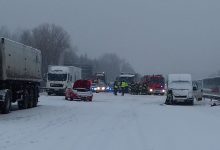 Karambol na autostradzie A4. Zderzyło się sześć samochodów