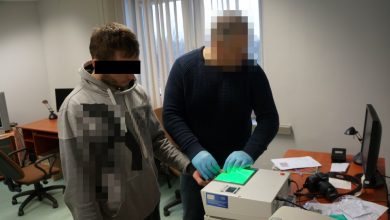 Brutalny napad w Świętochłowicach. Napastnicy zaatakowali 51-latka bez powodu (fot.Śląska Policja)