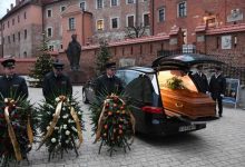 Żegnał go Kraków, żegnała cała Polska. W Krakowie odbył się pogrzeb biskupa Tadeusza Pieronka (fot.TVP Info)