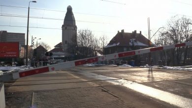 Śląskie: Statystyki przerażają! Coraz więcej wypadków na przejazdach kolejowych!