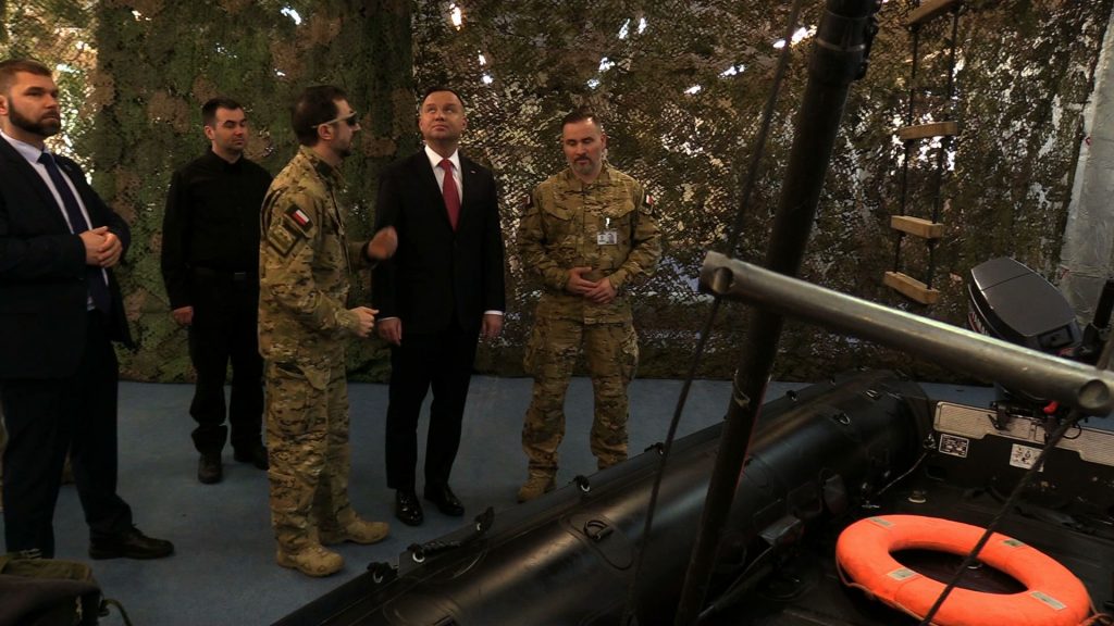 Andrzej Duda z wizytą na Śląsku. Prezydent odwiedził Jednostkę Wojskową Komandosów w Lublińcu