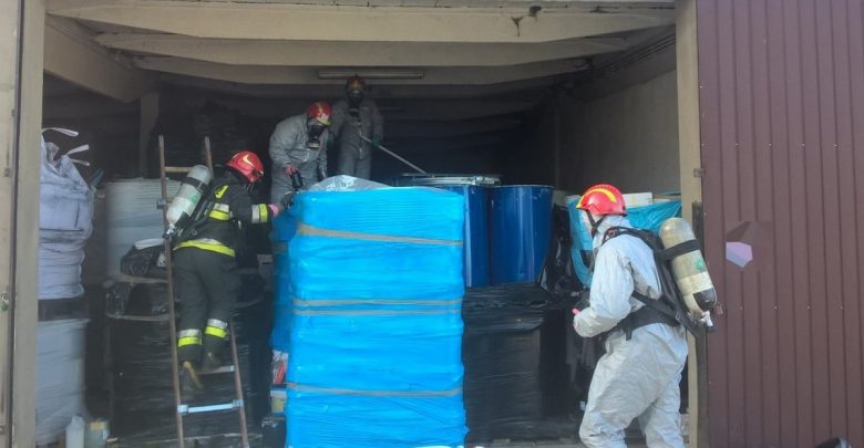 Składowali tony chemicznych substancji. Zatrzymano 7 osób (fot. policja.pl)