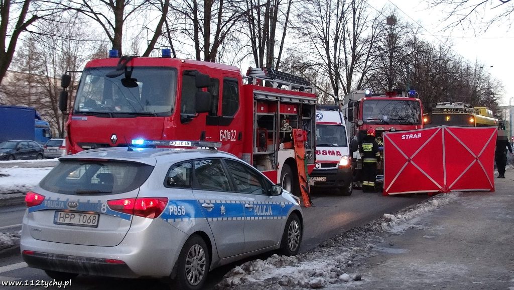 Wypadek w którym chłopiec wpadł pod trolejbus w Tychach miał miejsce w czwartek, 7 lutego, około godziny 16.25 na ulicy Edukacji(fot.112tychy.pl)