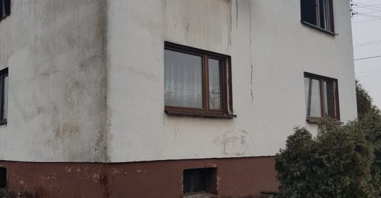 Śląskie: Tragiczny pożar w Kleszczowie. Jeden mężczyzna nie żyje, drugi przebywa na oddziale intensywnej terapii (fot.Śląska Policja)