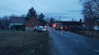 Jest ślisko! Uważajcie, jeśli nie chcecie skończyć jak 29-letni kierowca audi [ZDJĘCIA] (fot.KPP Namysłów)