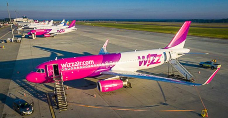 Linie lotnicze Wizz Air ogłaszają rekrutację. Na kandydatów do podniebnej pracy czekają w Katowicach! (fot.archiwum)
