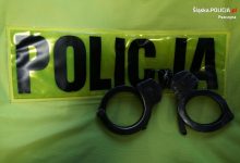 Policja kontra zamek w Pszczynie. Poszukiwany 52-latek zaryglował drzwi wejściowe do zamku