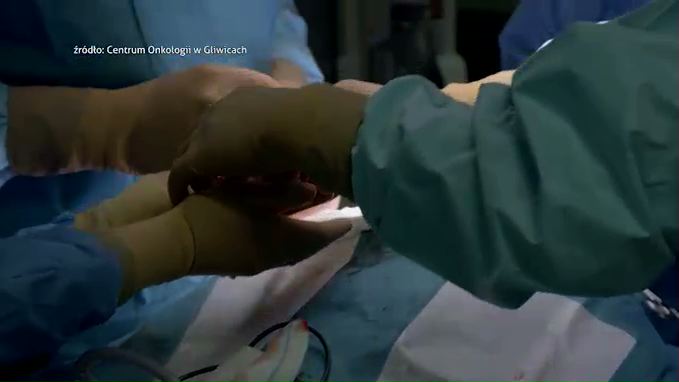 To pierwsza taka operacja na świecie! Przeszczepiono narządy szyi u 6-latka