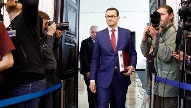 Strajk nauczycieli: Rząd zmienia prawo oświatowe. Oceny wystawić może teraz dyrektor szkoły! (fot.KPRM)