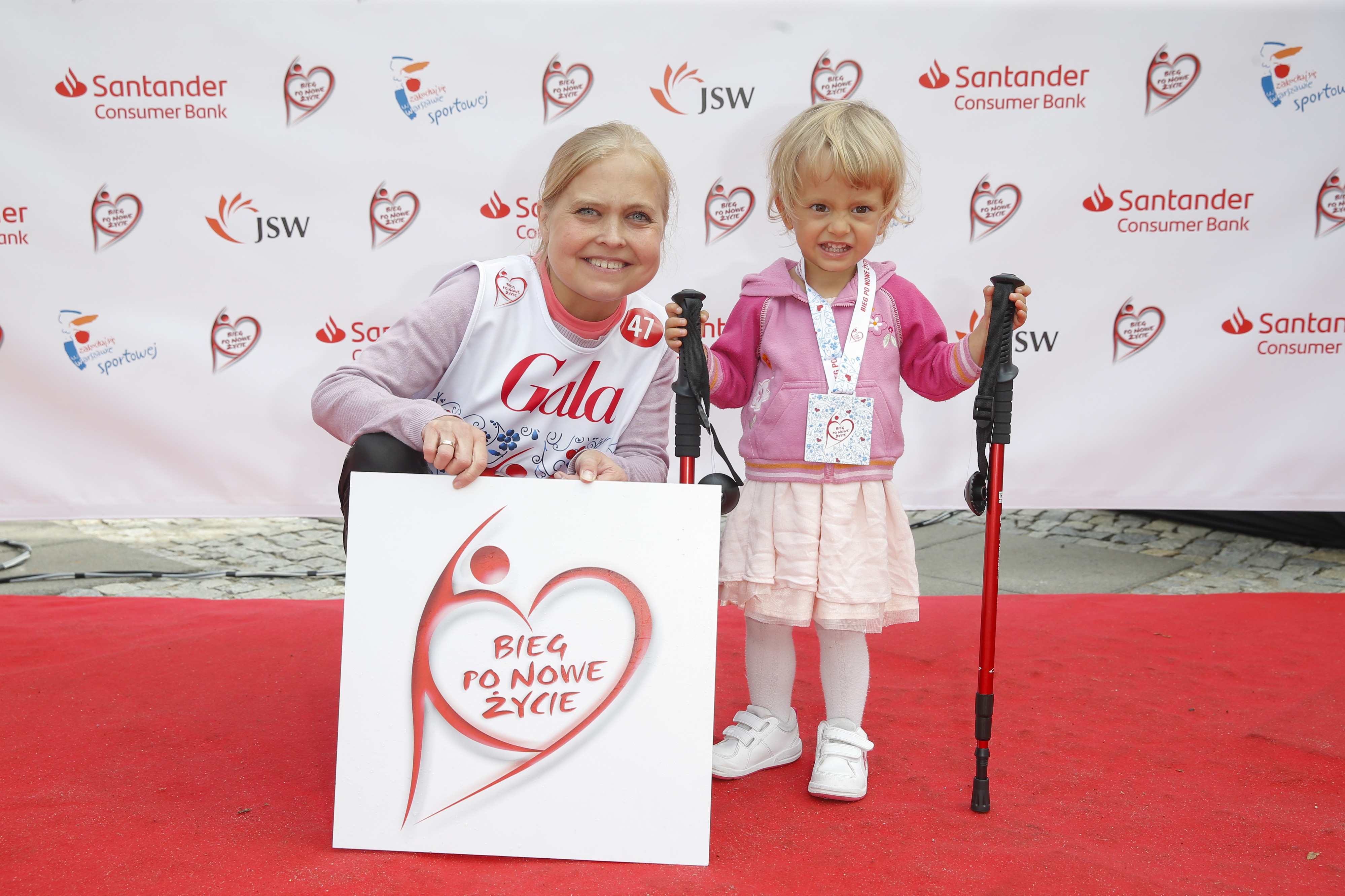 14. Bieg po Nowe Życie odbędzie się 13 kwietnia w Wiśle. W marszu nordic walking wezmą udział osoby po przeszczepieniu, a także znane osoby ze sceny muzycznej i kabaretowej, aktorzy, dziennikarze, sportowcy SK:, , fot. Podlewski/AKPA