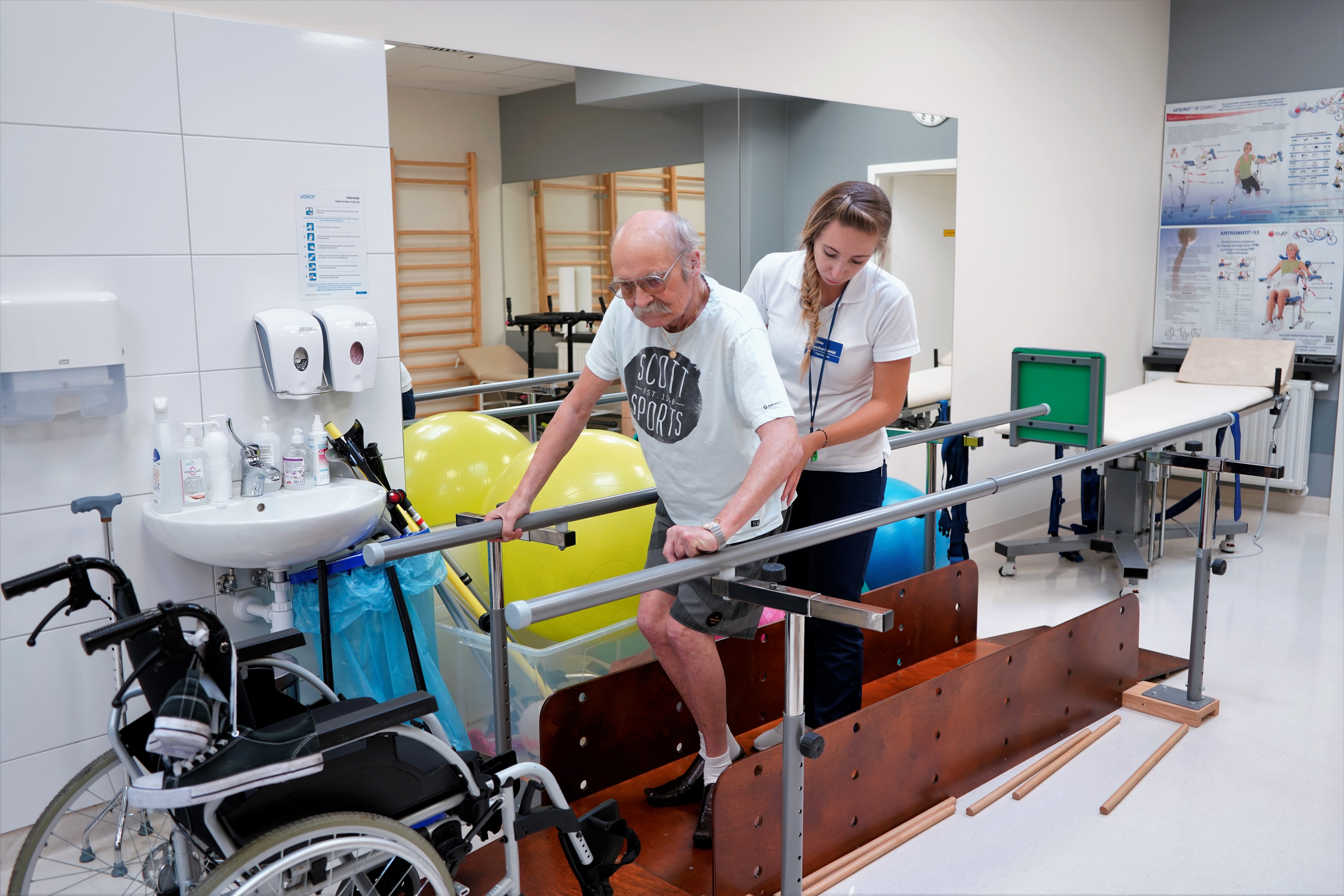 Współcześnie istnieje coraz więcej technik rehabilitacji umożliwiających chorym stosunkowo szybki powrót do sprawności po wypadku komunikacyjnym, urazie czy udarze