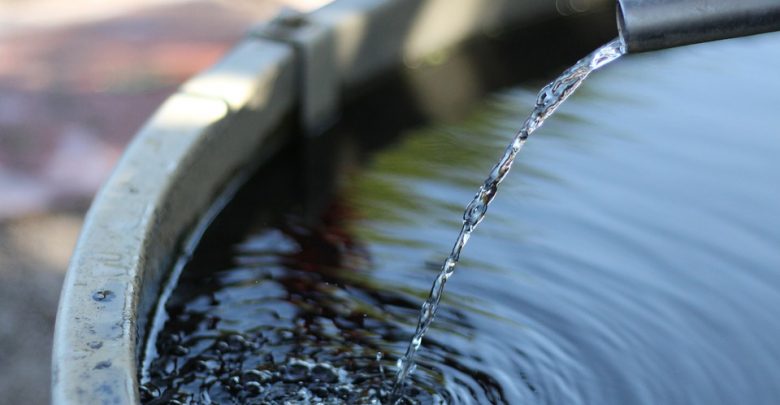 Pamiętajcie o umiarze w Lany Poniedziałek. Za przesadne lanie wodą poniesiecie konsekwencje! (fot.poglądowe/www.pixabay.com)