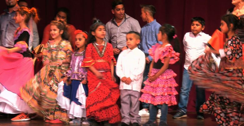 Muzykę i taniec mają we krwi! Dzień Kultury Romów w Zabrzu