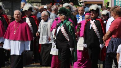 Stanowa Pielgrzymka Mężczyzn i Młodzieńców do Piekar Śląskich Na piekarskim wzgórzu modliło się dzisiaj 80 tysięcy osób (fot.Archidiecezja Katowicka)