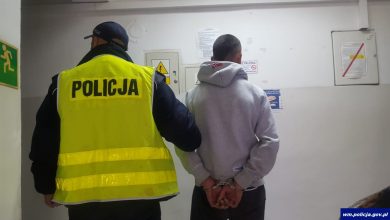 Obnażał się przed 12-letnim chłopcem. 33-latek zatrzymany (fot.policja.pl)