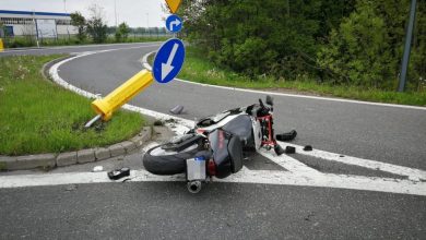 Śląskie: Ranny motocyklista uciekł z miejsca wypadku. Złapali go policjanci (fot.KPP Bieruń)