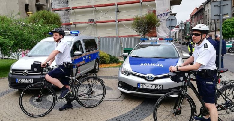 Katowice: rowerowe patrole policyjne wyruszyły w miasto. Mają pilnować porządku