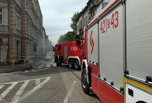 Rozszczelnienie butli z gazem w osobowym Fiacie to przyczyna zamknięcia ulicy Powstańców w Chorzowie (fot.Wojtek Żegolewski)