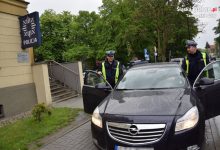 Śląskie: Na sygnale i z piskiem opon! Policja eskortowała karetkę, która utknęła w korku!