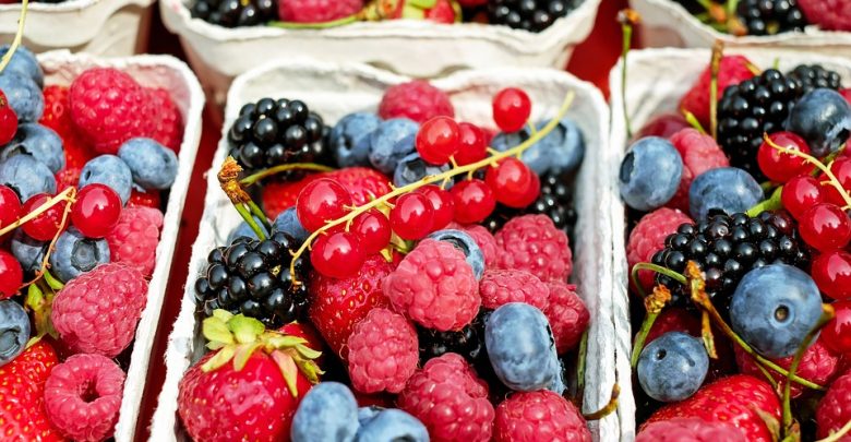Od czego zależą ceny warzyw i owoców? Szokujący raport UOKiK!