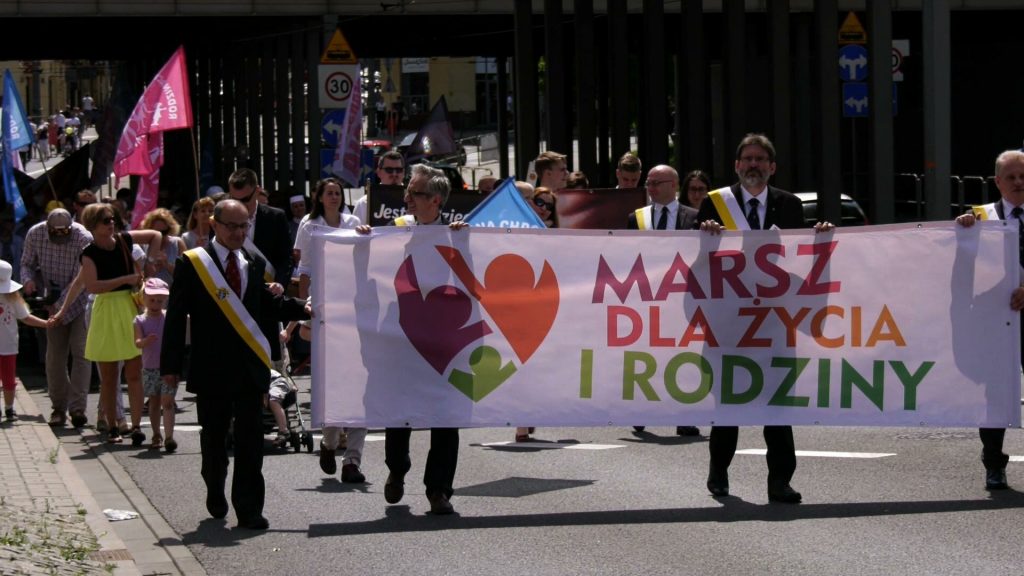 Ulicami Katowic przeszedł Marsz dla Życia i Rodziny. Hasło tegorocznej edycji wydarzenia to „Rodzina – wspólnota pokoju”