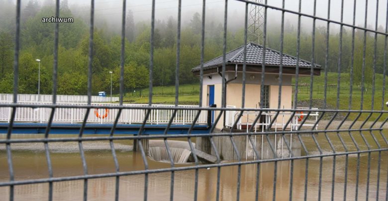 Zapora w Wilkowicach do rozbiórki. Podczas powodzi groziła przerwaniem!