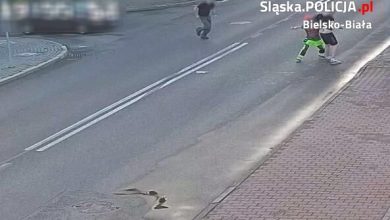 Śląskie: Atak nożownika i bohaterski czyn kierowcy osobówki w Czechowicach Dziedzicach (fot.Śląska Policja)