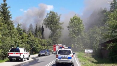 Groźny pożar w Wiśle-Malince! [FOTO] Ogień szybko się rozprzestrzeniał