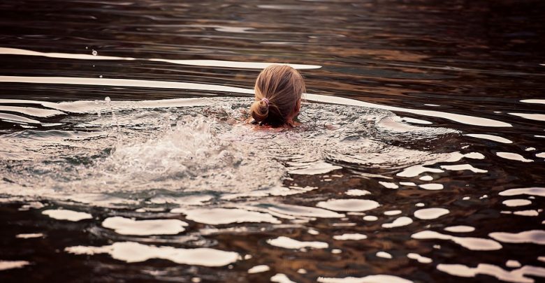 Bądźcie ostrożni nad wodą, czyli zasady bezpiecznego korzystania z kąpielisk (fot.poglądowe/www.pixabay.com)