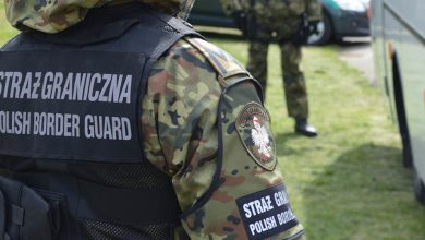 Zniesiono wymóg ukończenia 55 lat przy przechodzeniu na emeryturę funkcjonariuszy Policji, Straży Pożarnej, Straży Granicznej i SOP (fot.MSWiA)