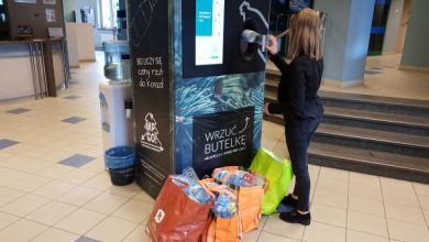 W Sosnowcu automaty płacą za plastikowe butelki! Są kolejne urządzenia