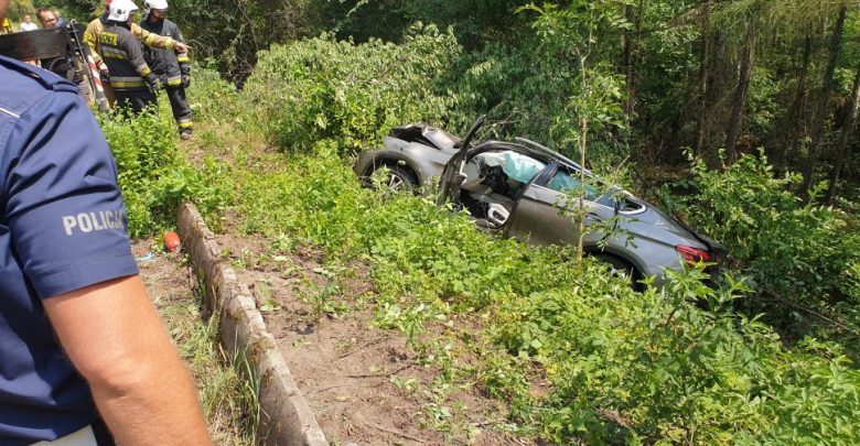 Tragiczny wypadek w Dąbrowie Górniczej. Nie żyje kierowca BMW X6 (fot.Śląska Policja)