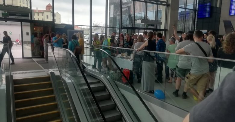 Rusza remont ruchomych schodów na dworcu w Katowicach