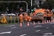 Katowice: Trwa szacowanie szkód po defiladzie. Czołgi zniszczyły krawężniki, ludzie zieleń