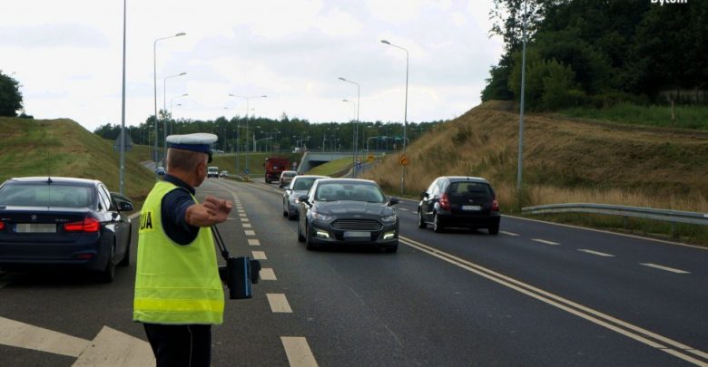 Od dziś więcej patroli na drogach. Trwa akcja "Bezpieczny Weekend" (fot.KMP Bytom)