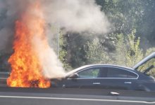 PILNE!!! Pożar samochodu na autostradzie A4 w Katowicach [ZDJĘCIA] Tworzą się korki! (fot. jaw.pl)