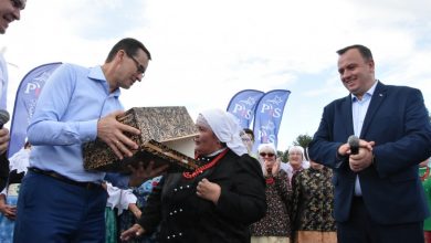 Śląskie: Mateusz Morawiecki w gminie Bojszowy. "Jeszcze więcej pieniędzy na programy społeczne" (fot.mat.prasowe)