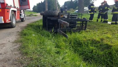 Groźny wypadek pod Gliwicami. W miejscowości łany Wielkie wózek widłowy przygniótł mężczyznę (fot.policja)