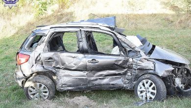 Kobieta zderzyła się z dwoma tirami. Została przetransportowana śmigłowcem LPR do szpitala (fot.Policja Lubelska)