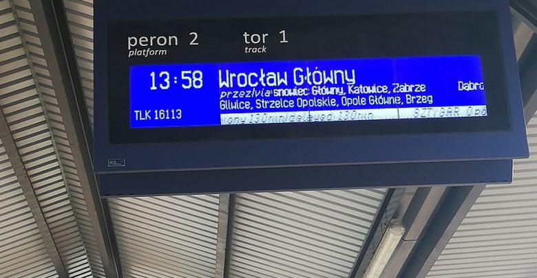 Awaria pociągu miała miejsce w czwartek, 26 września popołudniu. Na stacji Zawiercie od pociągu TLK "Sztygar:" jadącego do Wrocławia trzeba było odczepić lokomotywę po tym, jak defektowi uległo jedno z kół (fot.Paweł)