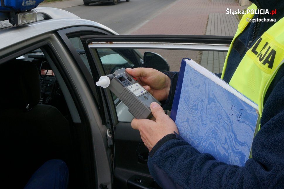 Jechał po pijaku. Straci auto/fot.poglądowe