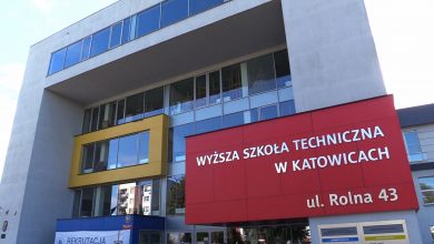 Medycyna i pielęgniarstwo biją rekordy! Wyższa Szkoła Techniczna w Katowicach rozpoczęła nowy rok akademicki!