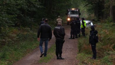 Wybuch w Kuźni Raciborskiej: Zwłoki jednego z saperów już zabrane. Ciało drugiego wciąż na miejscu tragedii