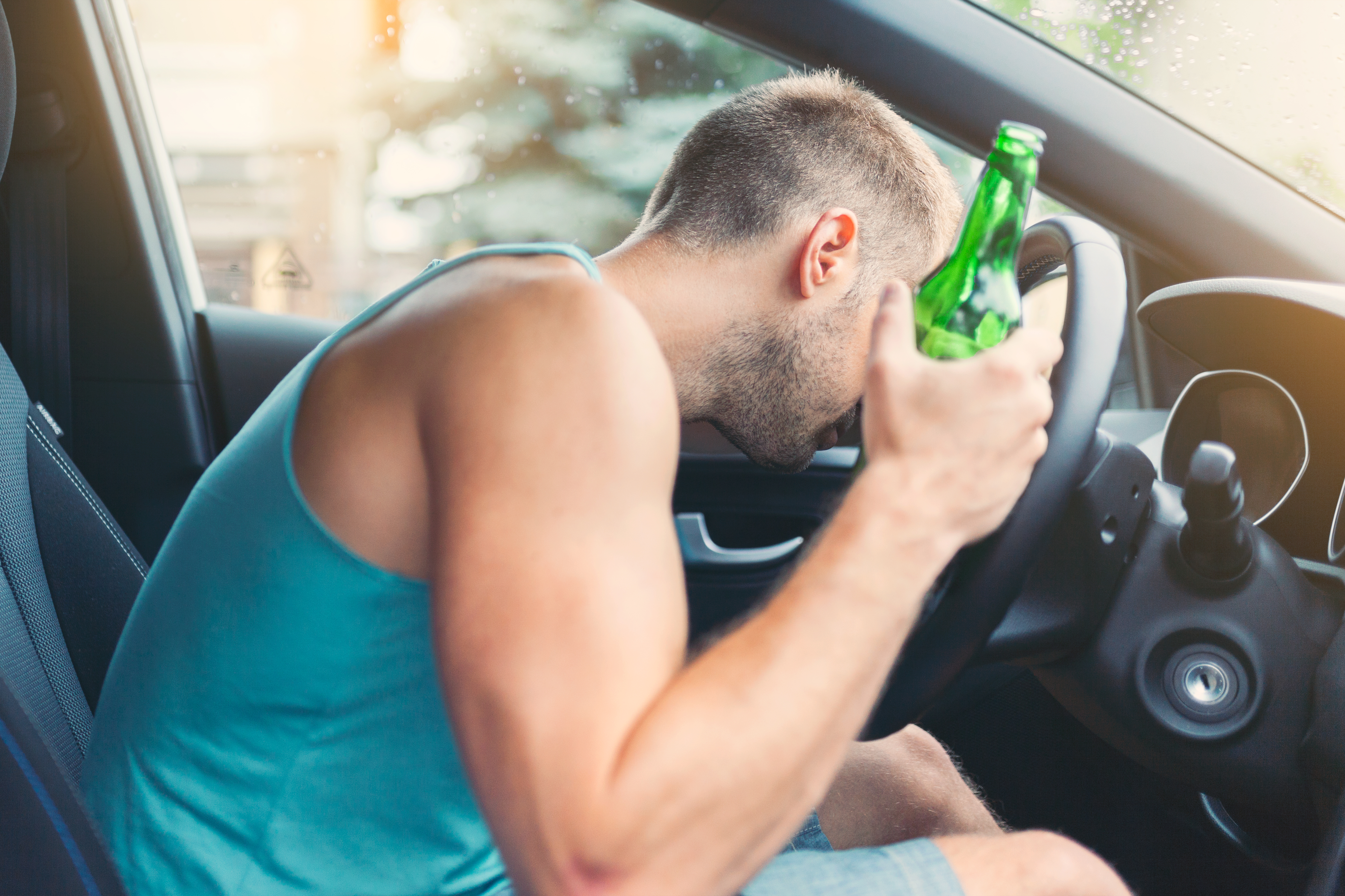 Nieletni i pijani kierowcy nie mają problemu z zakupem alkoholu/fot.archiwum