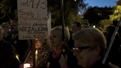 W niedzielę protesty przed sądami w całym kraju