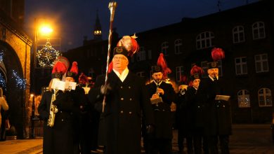 Barbórkowe obchody niestety z roku na rok na Śląsku i w Zagłębiu coraz skromniejsze. Ale Nikiszowiec to wciąż bastion górniczej tradycji