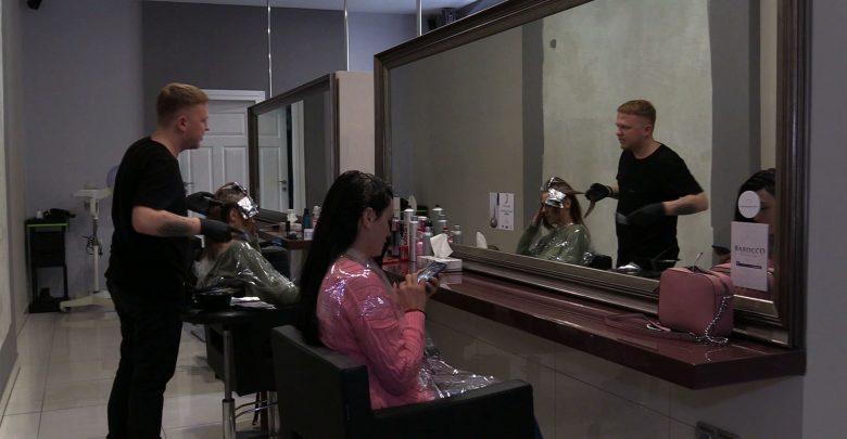 Fryzjerzy i kosmetyczki przeżywają oblężenie! Ostatnie przygotowania do Sylwestra 2019