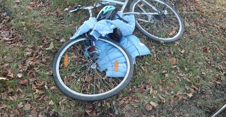 Ciężko ranna rowerzystka w szpitalu. Kierowca nie udzielił jej pierwszeństwa (źródło: kmp w Rybniku)
