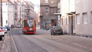 Skończyła się wciąż przedłużająca się przebudowa ul. Katowickiej w Bytomiu. W sylwestrowe popołudnie ulica została ponownie dopuszczona do ruchu