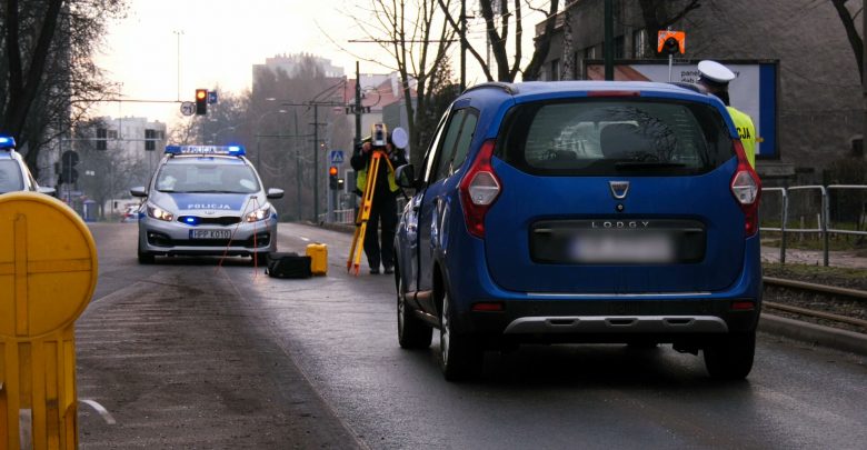 Katowice: Miasto stanęło po potrąceniu kobiety na Korfantego. Zobaczcie ZDJĘCIA i WIDEO z miejsca wypadku